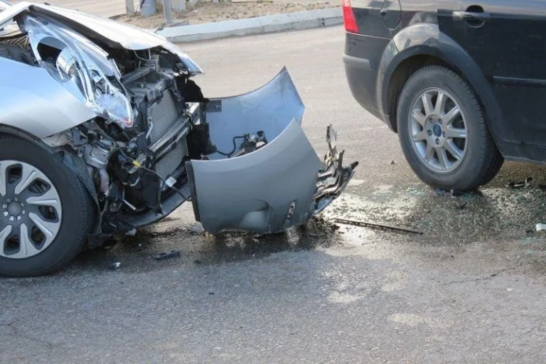 Why Tailgating Can Lead to Serious Injury and Legal Issues